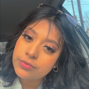 Meet your Posher, Lizbeth